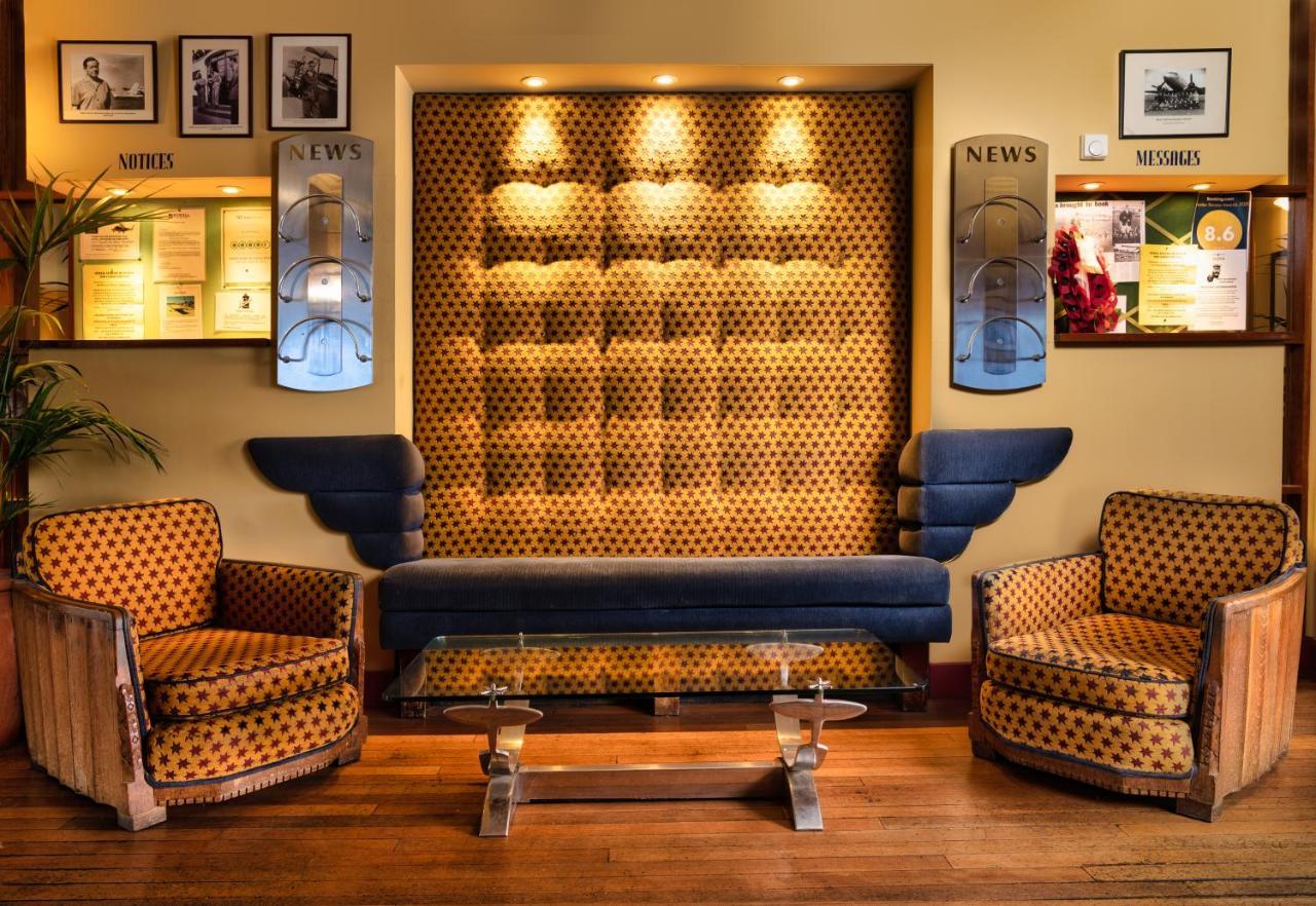 The Aviator Hotel Sywell Экстерьер фото